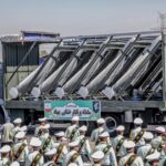 Shahed 136 Drohnen bei der iranischen Militärparade im Jahr 2023.