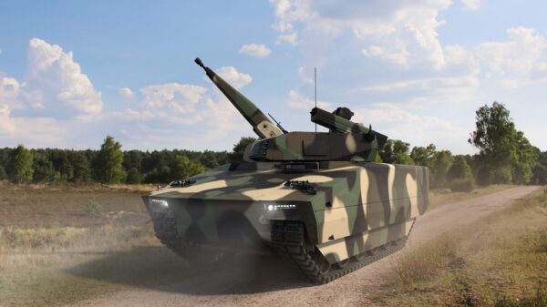 Am 15. Oktober 2022 übergab Rheinmetall den ersten von 209 Schützenpanzern Lynx an die ungarischen Streitkräfte. Nun soll eine Skyranger-Variante folgen.