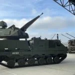 Der Skyranger 30 für die niederländischen Streitkräfte wird dank Tragstruktur mobil und fest stationär einsetzbar.