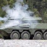 HENSOLDT liefert Radare für Luftverteidigungssysteme von Rheinmetall, unter anderem, für das Flugabwehrsystem Skyranger – hier im Bild die Variante auf Basis des Fahrzeugs „Boxer“, mit der auch die Bundeswehr ausgerüstet wird.