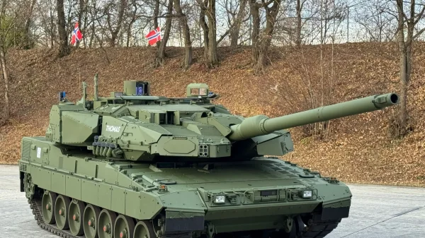 Norwegen rüstet seine neuen Kampfpanzer vom Typ Leopard 2A8NOR serienmäßig mit dem aktiven Schutzsystem (APS) Rafael Trophy aus.