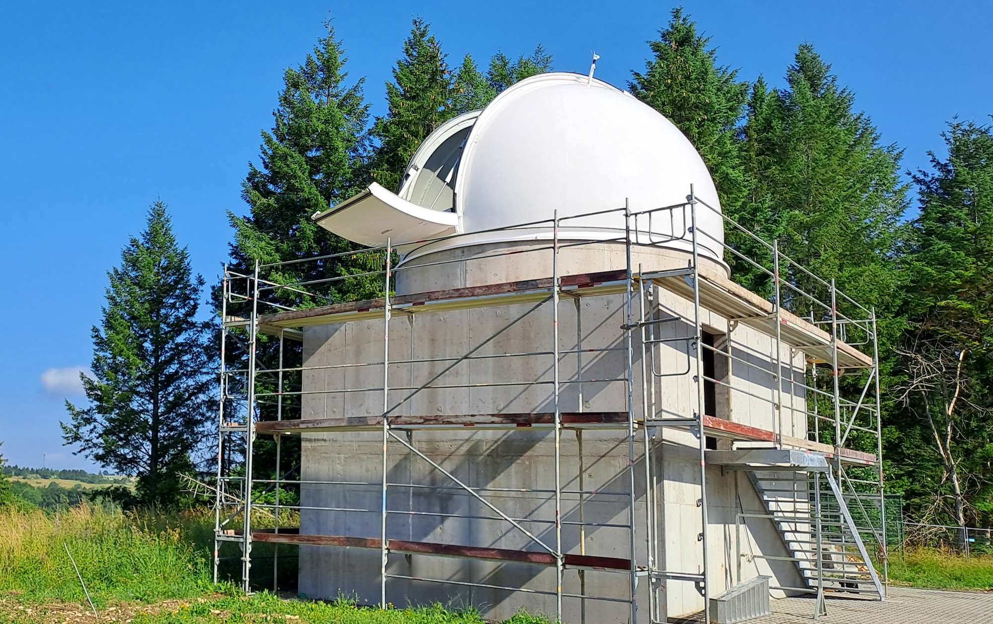 Auf dem Heuberg entsteht das Auge der Bundeswehr für den Orbit