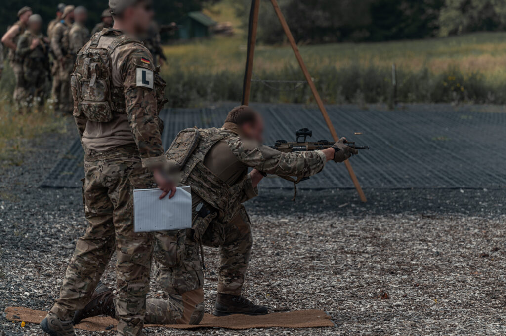 Schießausbildung für die ukrainischen Spezialkräfte.