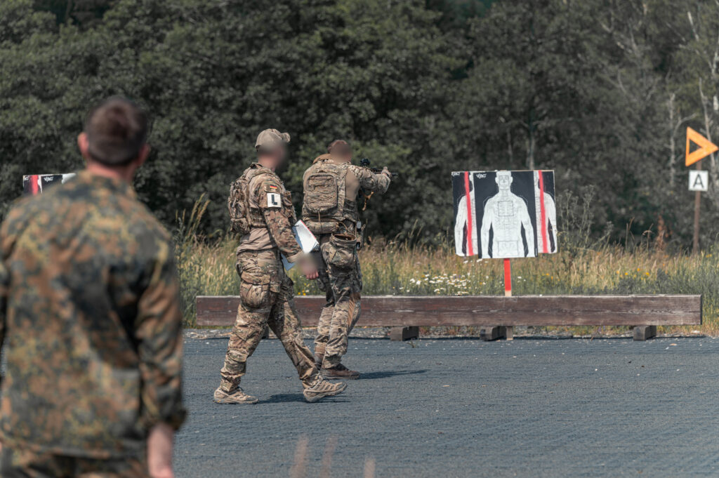 Schießausbildung für die ukrainischen Spezialkräfte.