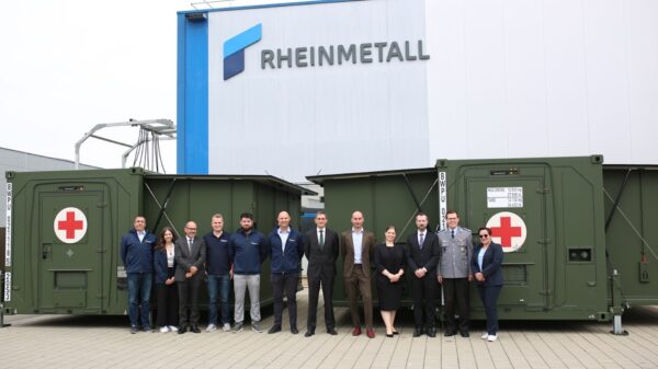 Gestern übergab Rheinmetall die ersten der neuen Sanitätscontainer an die Bundeswehr.