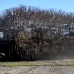 Deutscher Bergepanzer 2 mit Igel-Drohnenschutz in der Ukraine.