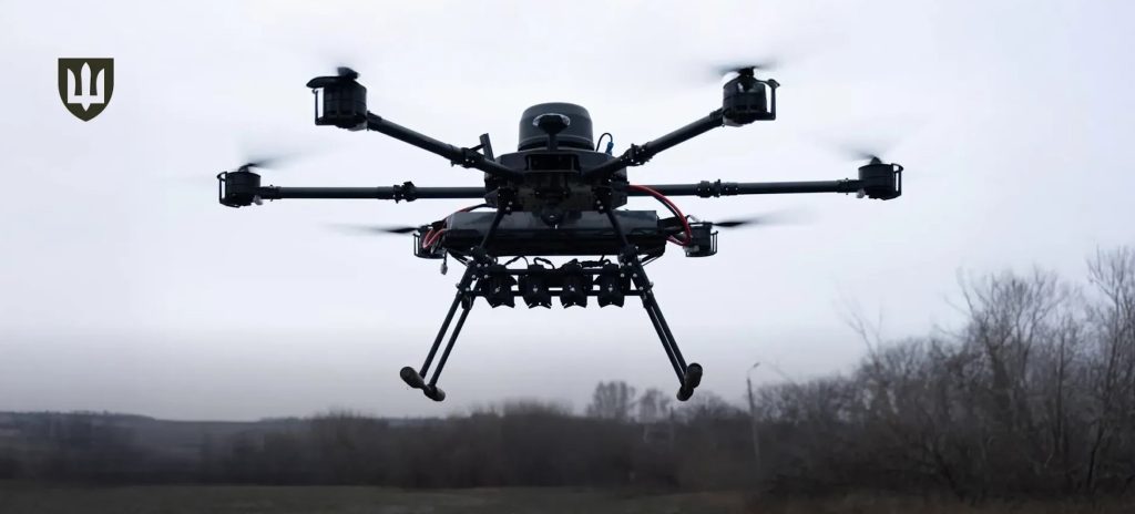 Bewaffnete Drohnen, wie hier die ukrainische Drohne Vampire, stellen eine Gefahr für die zivile Luftfahrt dar.