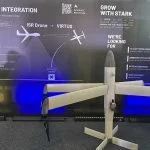 Die Loitering Munition Virtus von Stark beim von Brave1 veranstalteten Defense Tech Valley in Lwiw im September 2025.