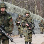 Wenn sich nicht genügend junge Männer freiwillig zum Wehrdienst melden, dann könnte in Zukunft über die Bedarfswehrpflicht eine Wehrpflicht nach dem Losverfahren greifen.