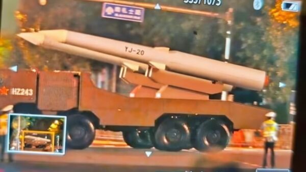China enthüllt YJ-20 – Rakete als „Carrier Killer“