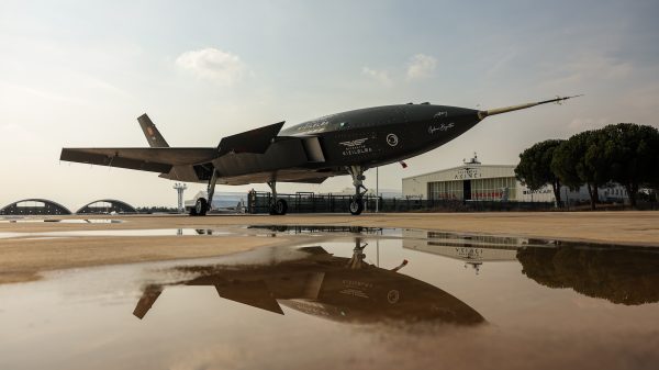 Feuerleitradar MURAD 100-A AESA von Aselsan absolviert Erstflug auf Bayraktar KIZILELMA UAS Kizilelma von Bayraktar.