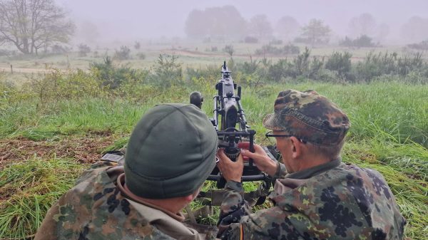 Die Reserve der Bundeswehr: Reservistinnen und Reservisten bringen wertvolle militärische und zivile Kompetenzen ein, stärken die Durchhaltefähigkeit der Streitkräfte und leisten einen wichtigen Beitrag zum Schutz kritischer Infrastrukturen.