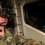 Im Rahmen des Programms Night Vision Capability erhält die Bundeswehr binokulare Nachtsichtbrillen (BNSG).
