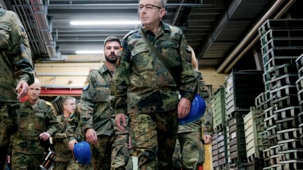 Vorrat, Nachschub, Versorgung – General Breuer besichtigt Bundeswehrdepot – General Carsten Breuer, Generalinspekteur der Bundeswehr, besuchte das Materialdepot West der Bundeswehr.