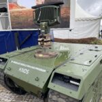 Das Infanterieradar Ground Observation Radar GO12 von Thales auf einem THeMIS Unmanned Ground Vehicle von Milrem.