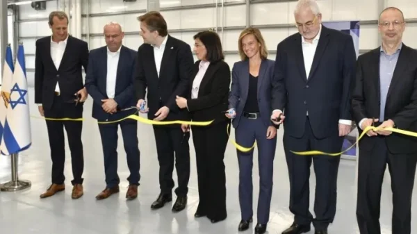 Einweihung der neuen Produktionsstätte von Elbit Systems und TKMS für Unterwasser-GFK-Komponenten für U-Boote in Israel.