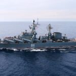 Als Russland noch einen sicheren Mittelmeerzugang besaß, unterstützten russische Schiffe das syrische Regime von Assad. Hier zu sehen der Raketenkreuzer Varyag (vormals Chervona Ukraina), Schwesterschiff der von der Ukraine versenkten Moskwa.
